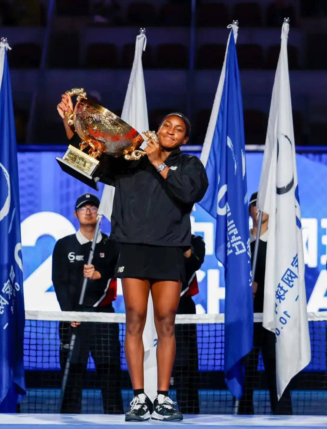 而他曾单防 而他曾单防